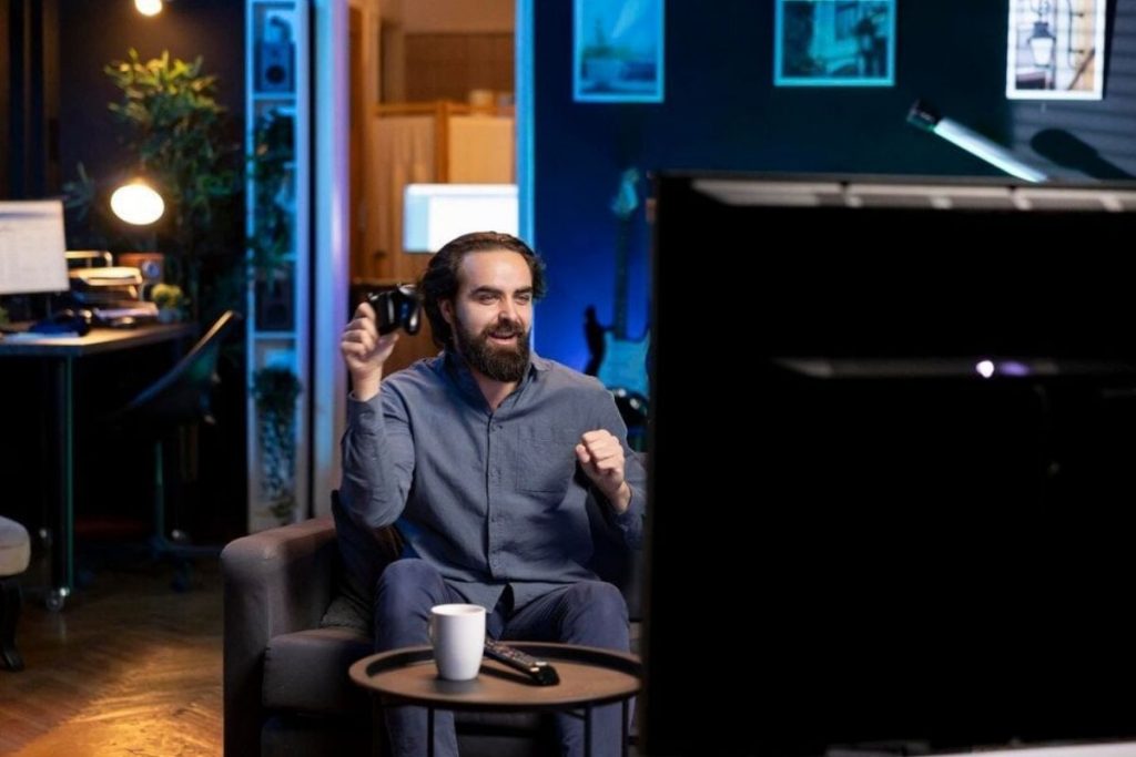 Modern IPTV streaming setup in Dubai home.