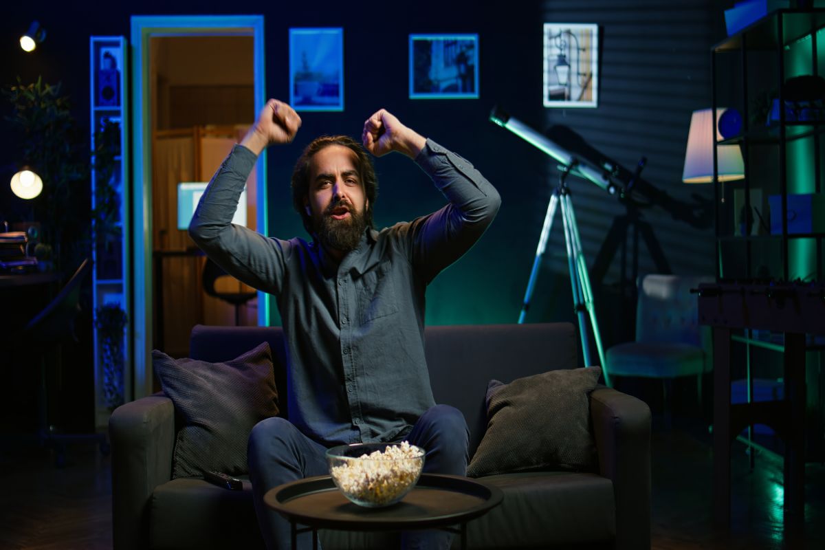 Watching affordable IPTV on multiple devices in UAE.