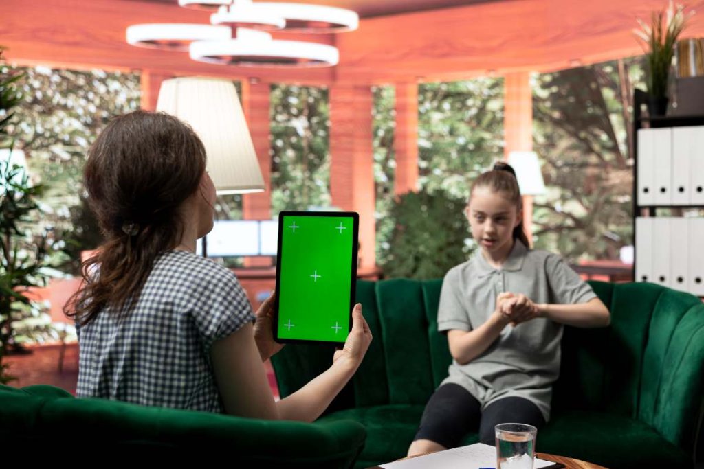 Modern IPTV setup replacing satellite dish in UAE home