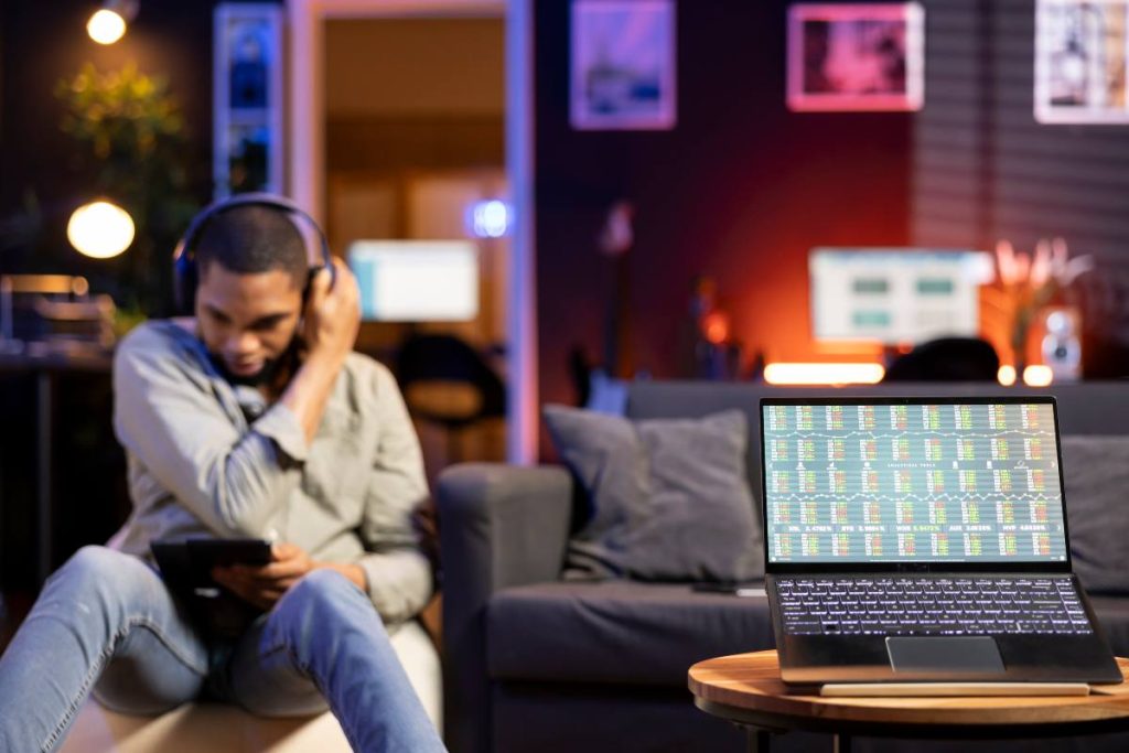 Comparison of top IPTV Dubai subscription plans 2025